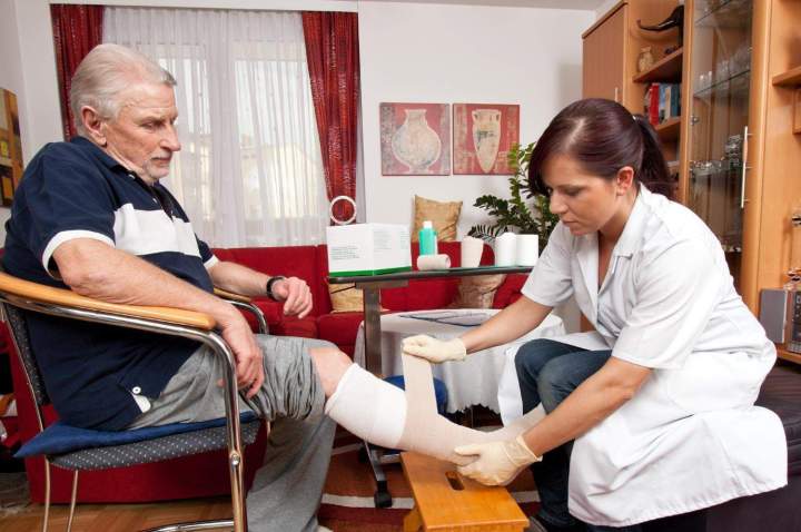 Service à domicile pour personnes âgées Paris